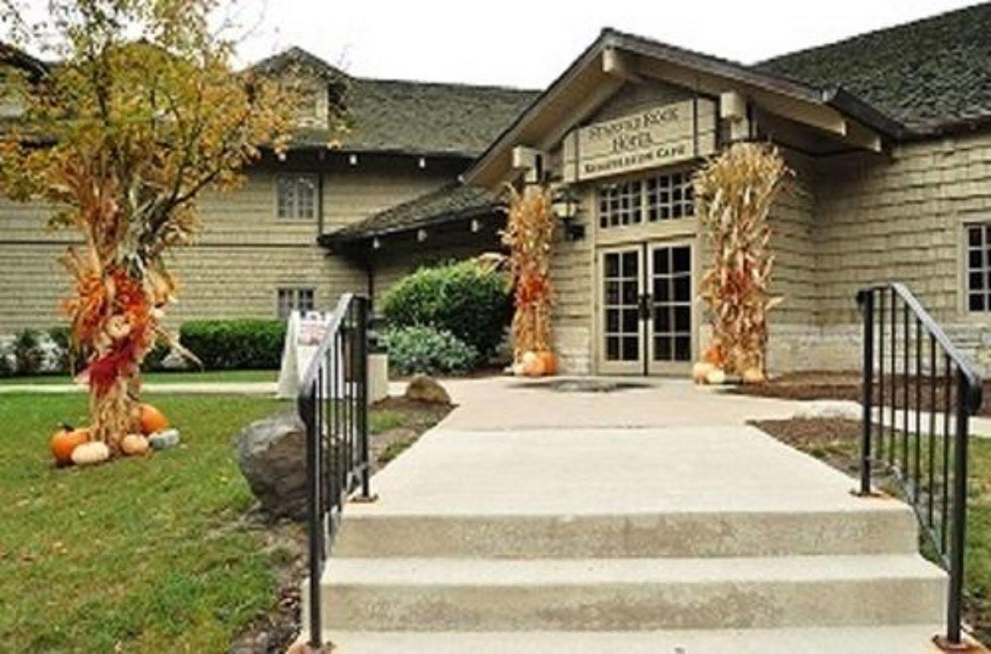 Starved Rock Lodge & Conference Center Utica Extérieur photo