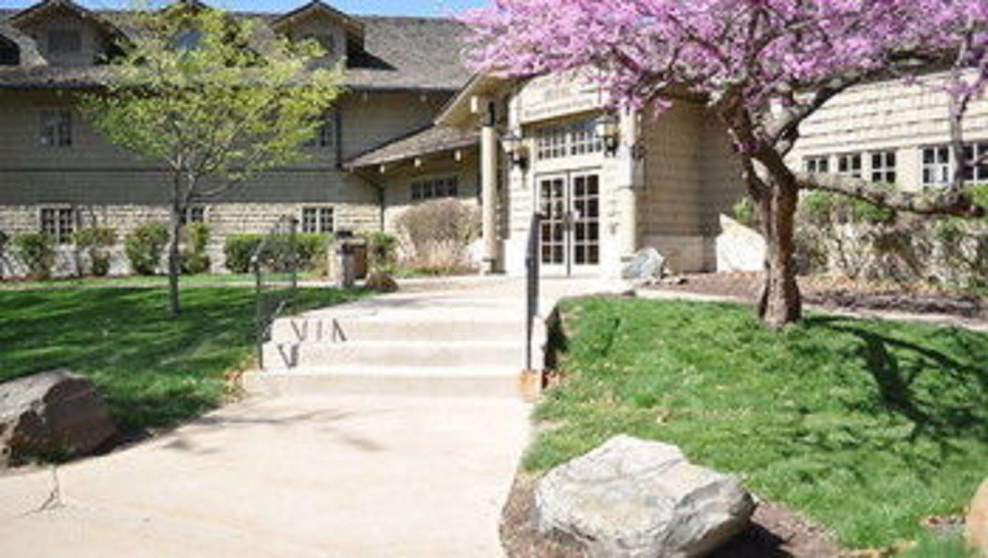 Starved Rock Lodge & Conference Center Utica Extérieur photo