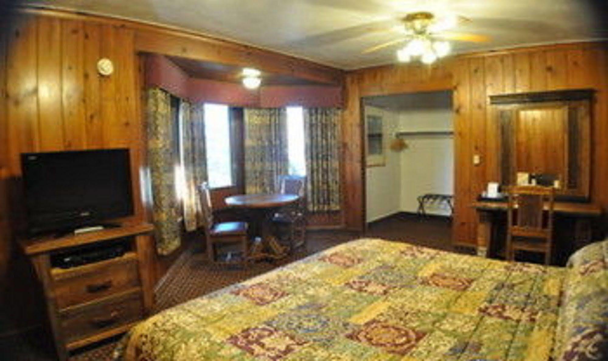 Starved Rock Lodge & Conference Center Utica Extérieur photo