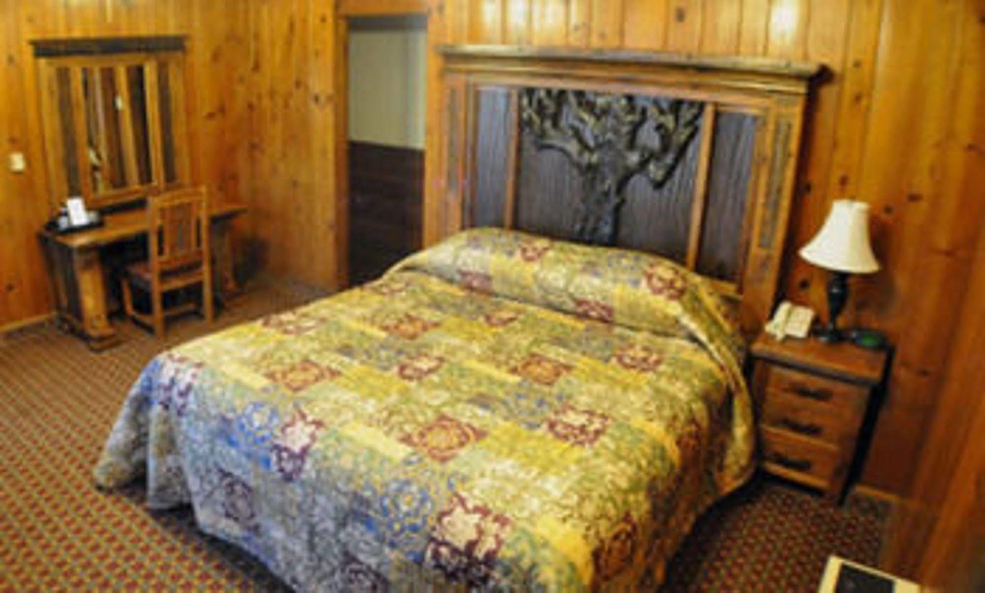 Starved Rock Lodge & Conference Center Utica Extérieur photo