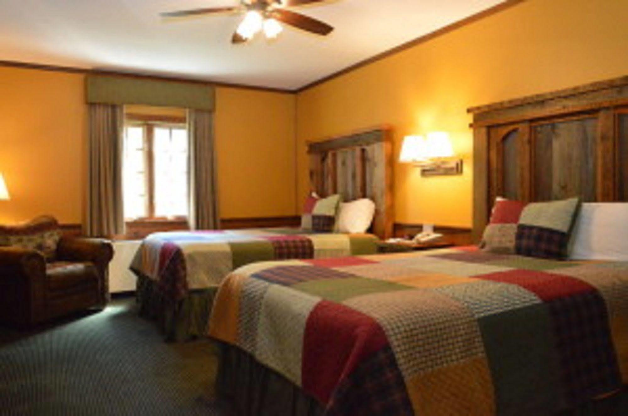 Starved Rock Lodge & Conference Center Utica Extérieur photo